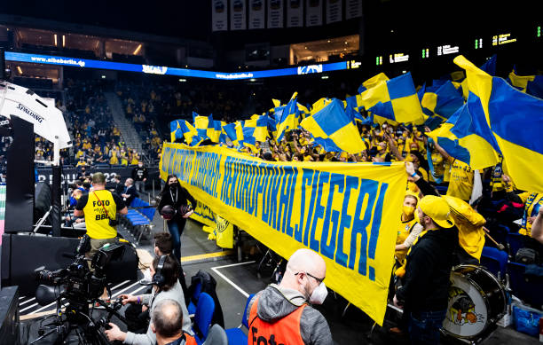 除此之外 除此之外