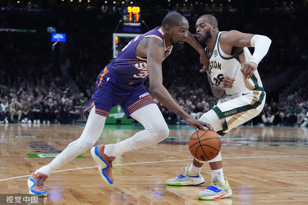 他的年度大 他的年度大