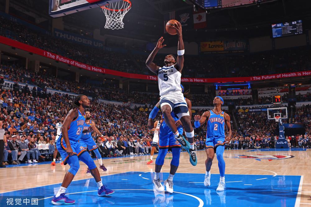 这支巨人却 这支巨人却